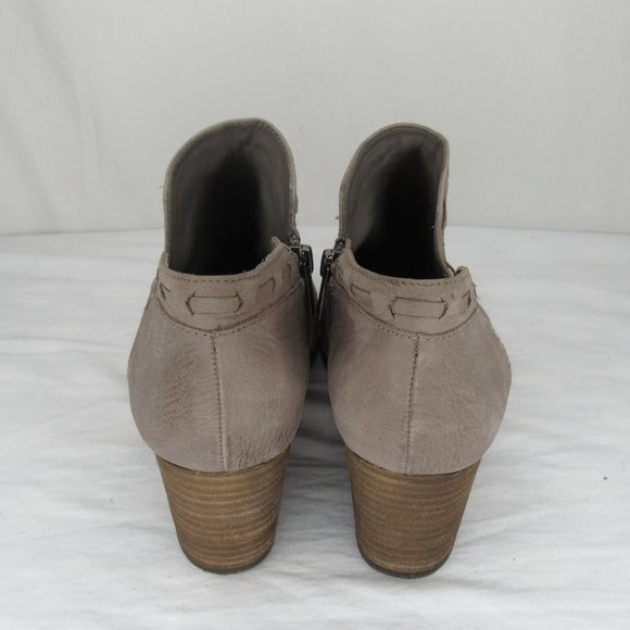 Vince Camuto NENVA Taupe Leather Shootie Booties Block Heel Women's 11 - Picture 4 of 10